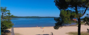 Vacances dans un mobil home climatisé dans les landes entre forêt, lacs et océan,